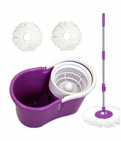 Double bucket spin mop