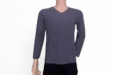 Long sleeve V neck 