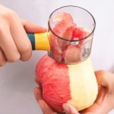 Vegetable Peeler With Storage (L0255)